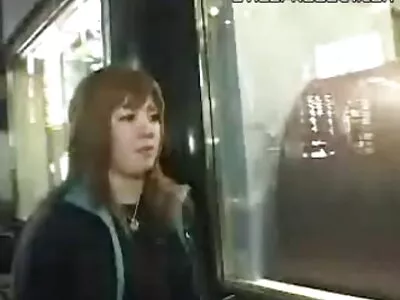 மிஸ்ஸி ஜார்ஜஸ் சேவலை உறிஞ்சுகிறார்