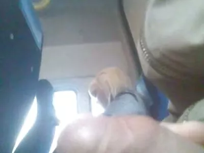 எனவே அழகான இந்தோனேசிய அழகி மனைவி ஒரு சூடான வீட்டில் பாலியல் வேடிக்கை செயல்களைச் செய்கிறாள், அனுபவிக்கவும்