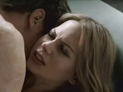 பஸ்டி பொன்னிறம் குலுங்குகிறது