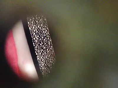 கவர்ச்சியான மார்பளவு கொண்ட குழந்தை டிக்ஸை விரும்புகிறது