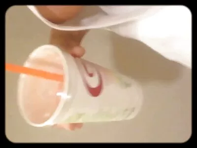 என் மோசமான புச்சிக்கு சில விரல்கள் தேவை