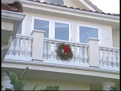 குழந்தை உடலுறவில் முதன்மை வகுப்பைக் காட்டுகிறது