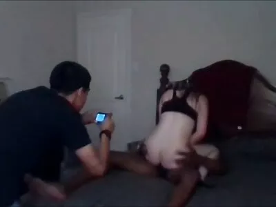 தனித்துவமான ஜோடி வேடிக்கையாக உள்ளது