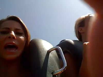 பொன்னிறம் தன் இயந்திரத்தை இயக்குகிறது