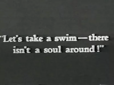 டீன் காமில் பரவி மற்றும் சுயஇன்பம் செய்கிறார்