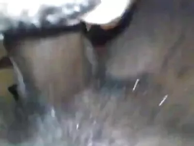 அழகான முதிர்ந்த அழகி தனது நண்பர் சேவலை ஒரு பெரிய வாயைக் கவரும் வரை உறிஞ்சுகிறார், அடடா!