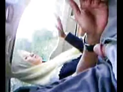 ஒரு பொன்னிறத்தின் வீட்டில் தயாரிக்கப்பட்ட வீடியோ